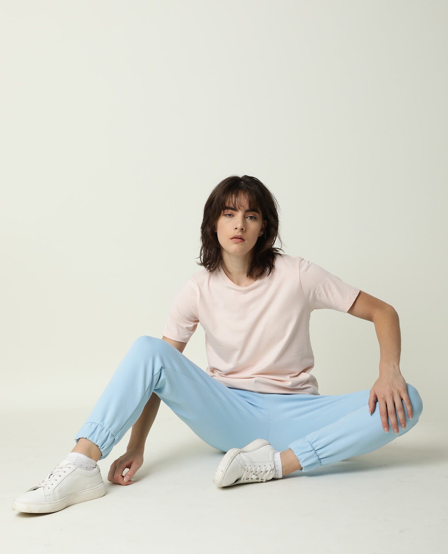Rareism Women Creta Blue Cotton Blend Fabric Relaxed Fit Solid Mid Rise Ankle Length Track Pant