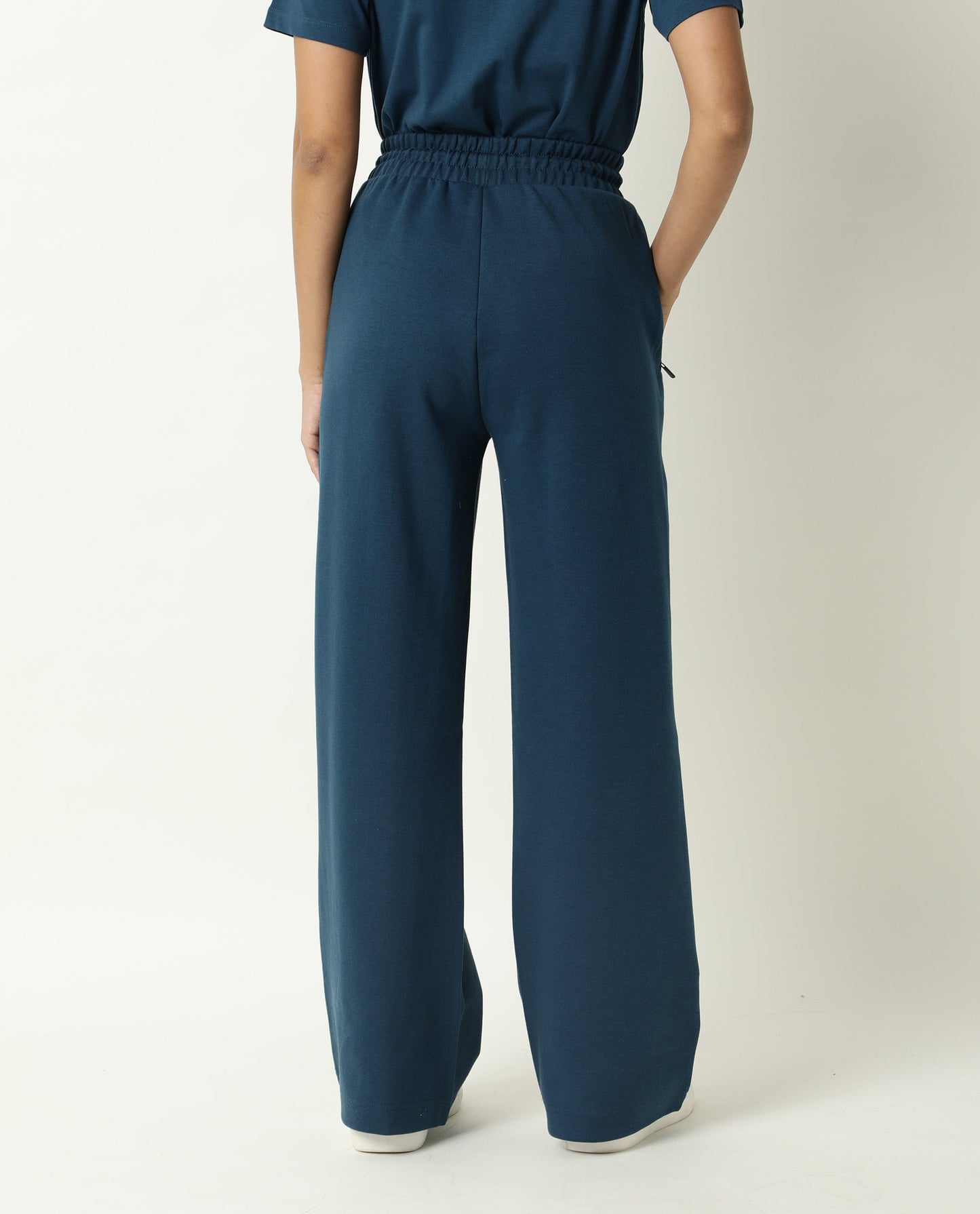 Rareism Women Capsule Dusky Green Cotton Blend Fabric Relaxed Fit Solid Mid Rise Ankle Length Track Pant