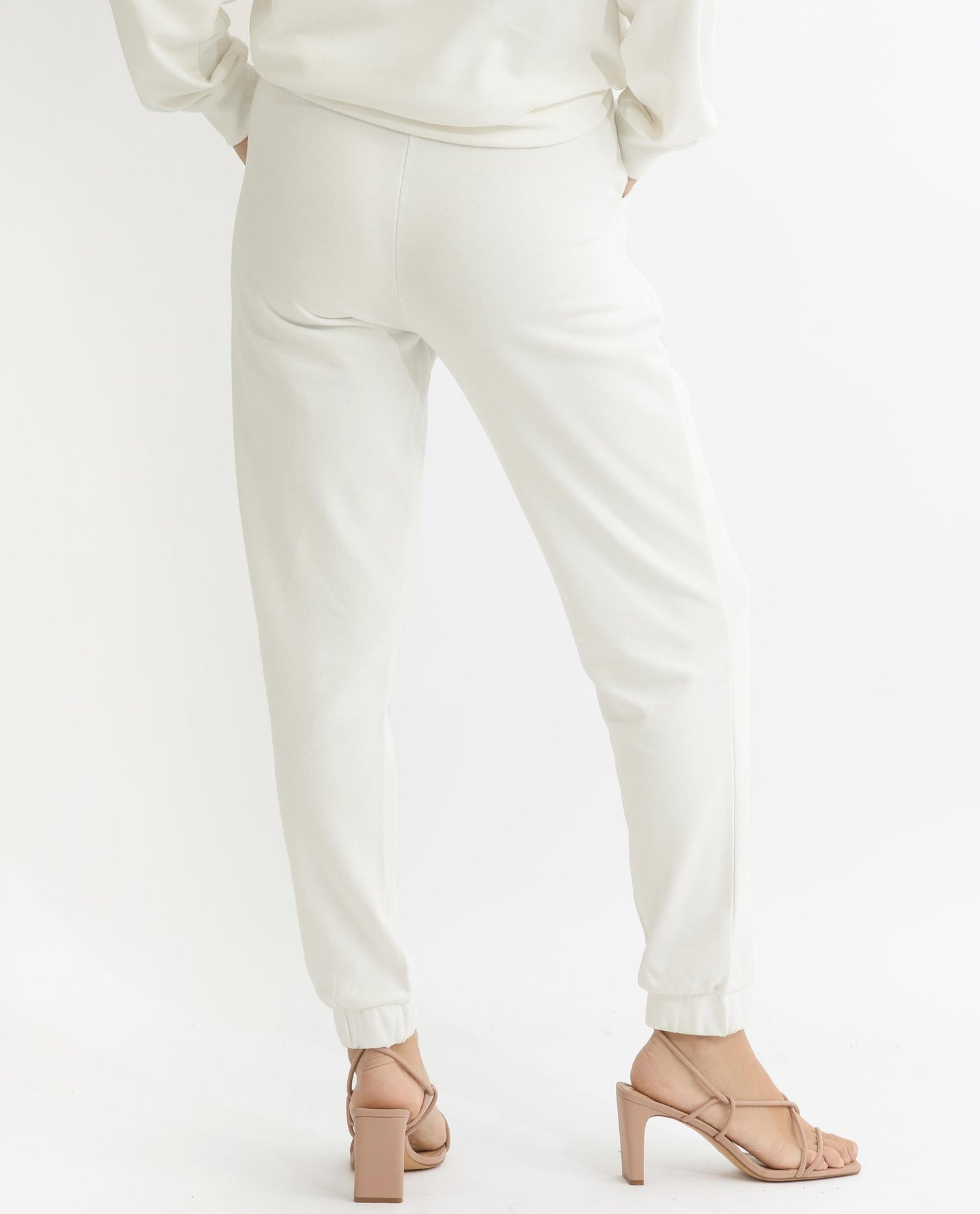 Rareism Articale Women Terac T Off White Poly Cotton Fabric Drawstring Closure Regular Fit Plain Ankle Length Track Pant