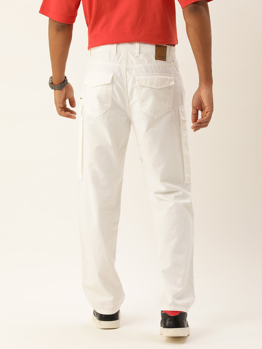 Men White Overdyed Relaxed Fit Solid Cargo Trouser
