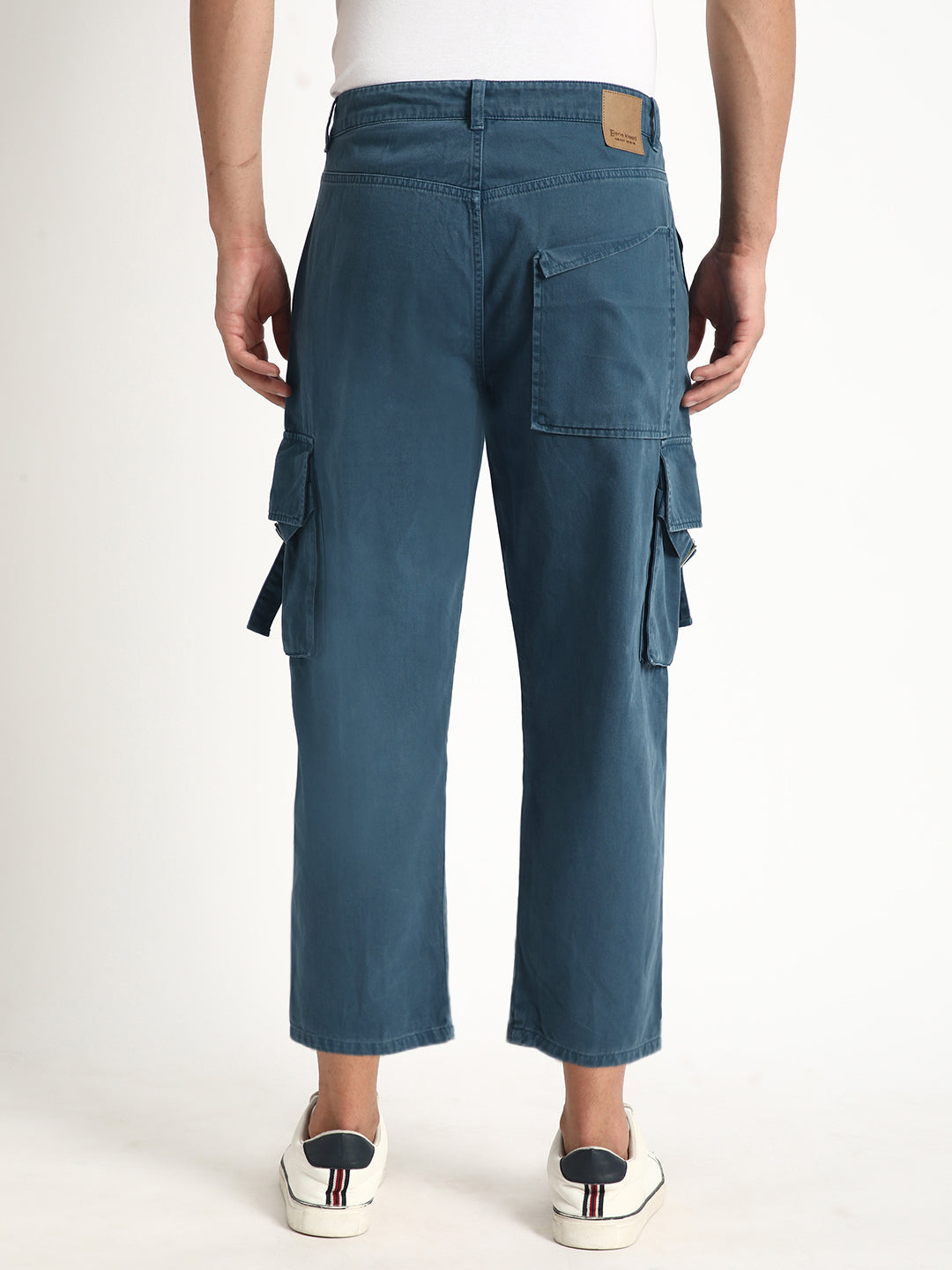 Men Dark Denim Loose Cropped Fit Solid Cargo Trouser