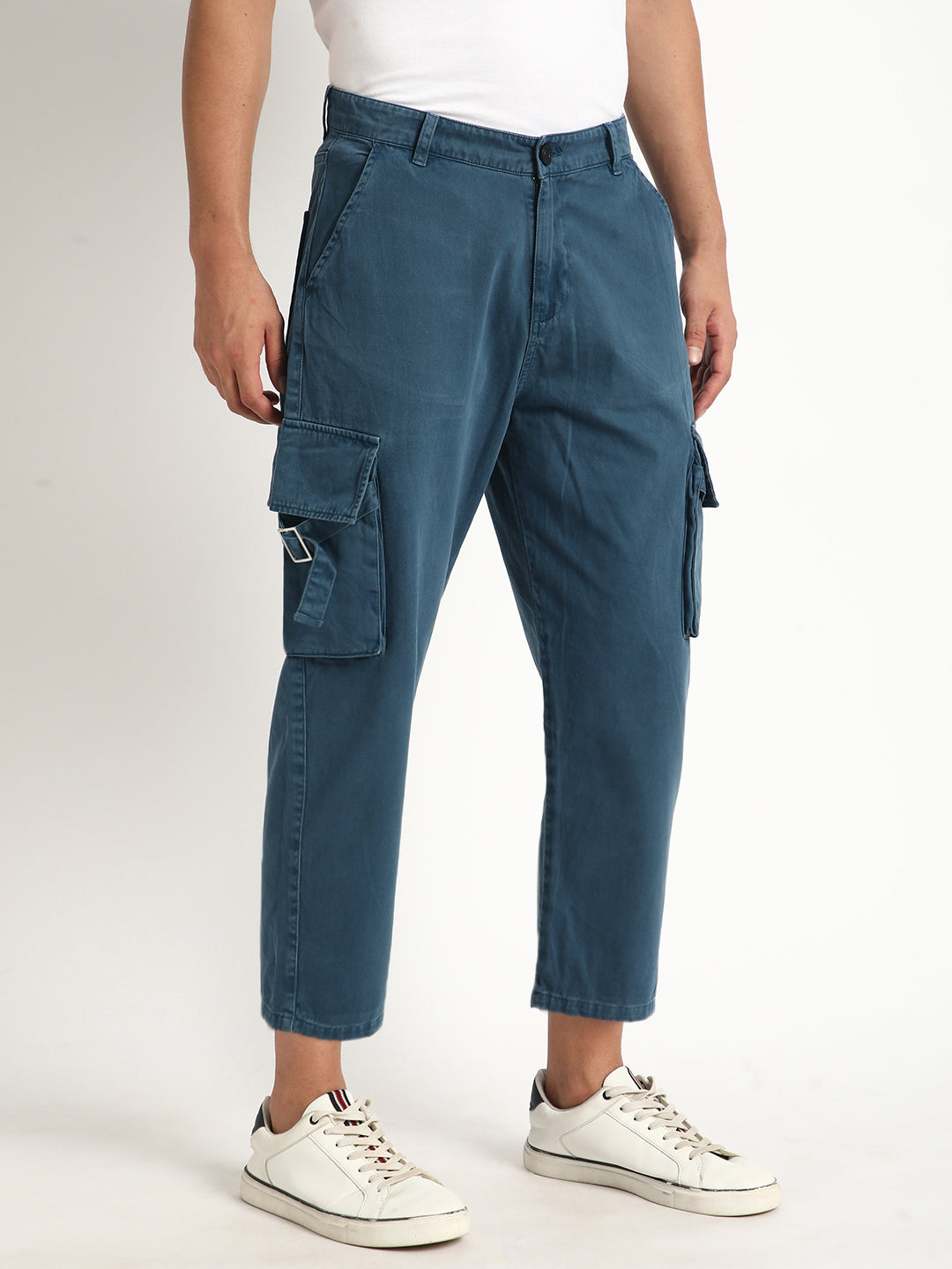 Men Dark Denim Loose Cropped Fit Solid Cargo Trouser
