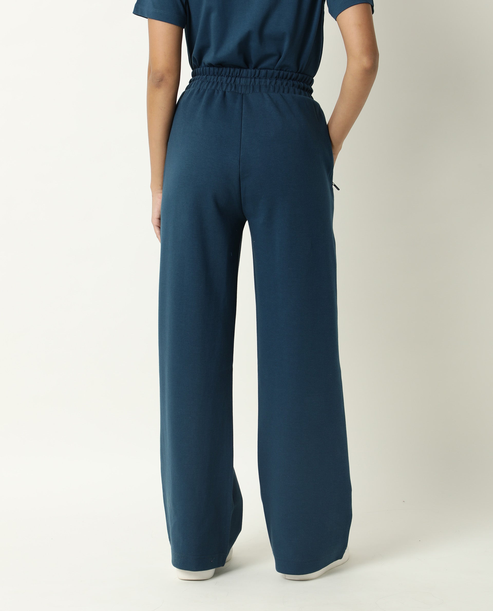 Rareism Women Capsule Dusky Green Cotton Blend Fabric Relaxed Fit Solid Mid Rise Ankle Length Track Pant
